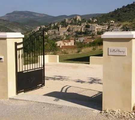 Apartment In With Garden