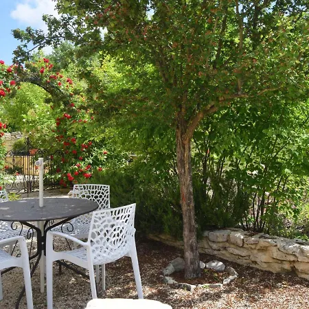In With Garden Apartment *