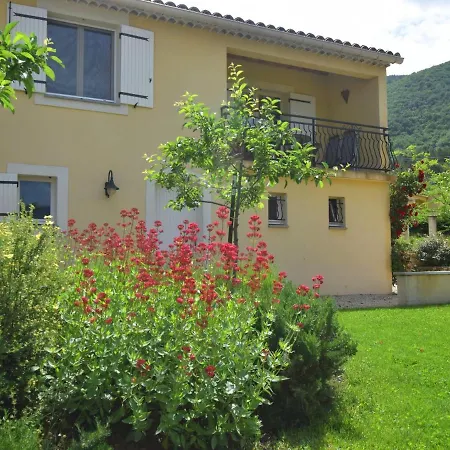 In With Garden * Montbrun-les-Bains